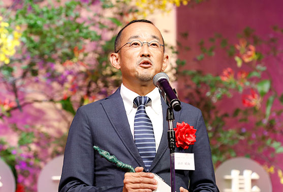 ゴールデンタイムで１時間のドキュメンタリー番組を開始して10年を迎えた実績
